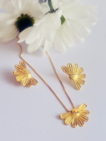DAISY EARRING