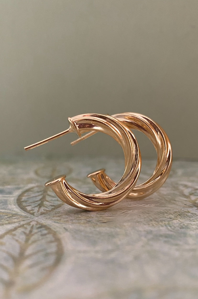 SASHA HOOP EARRINGS