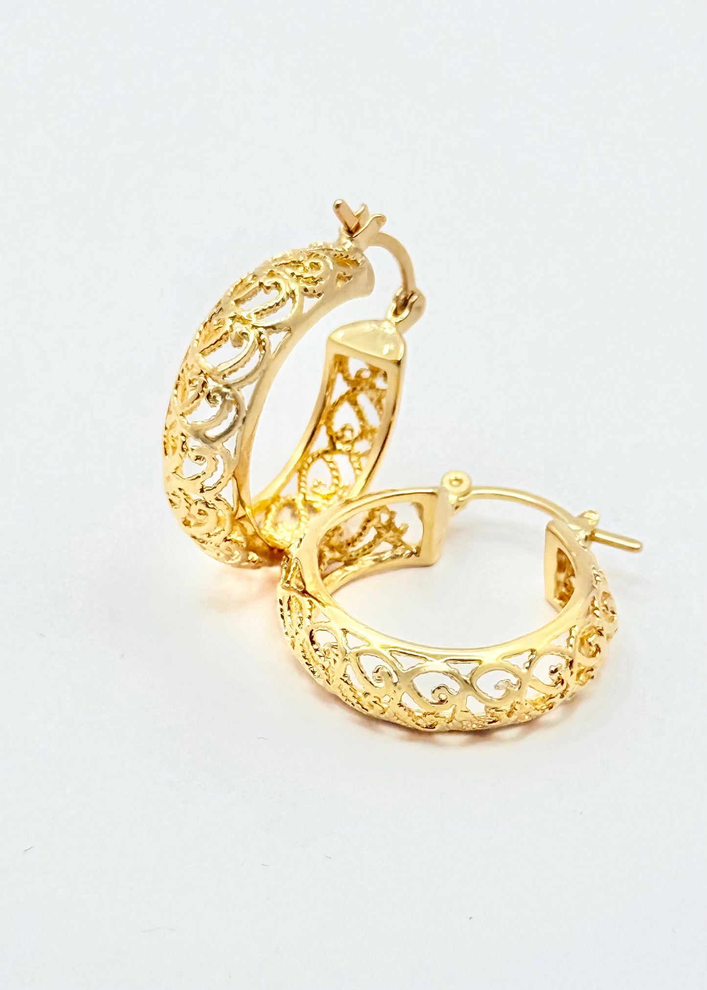 CAROL HOOP EARRINGS (-40%)